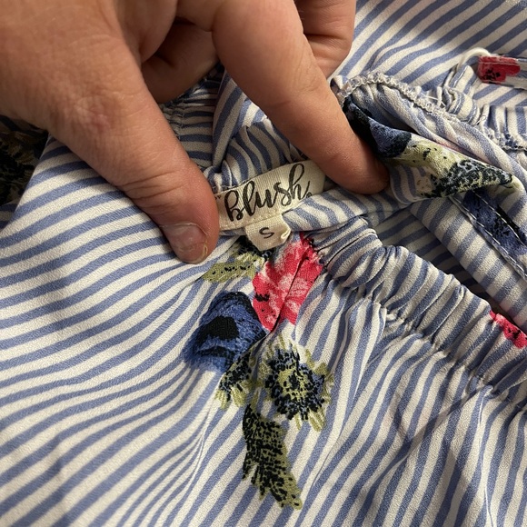 Blush Blue & White Striped Floral Blouse - Small - Picture 3 of 3